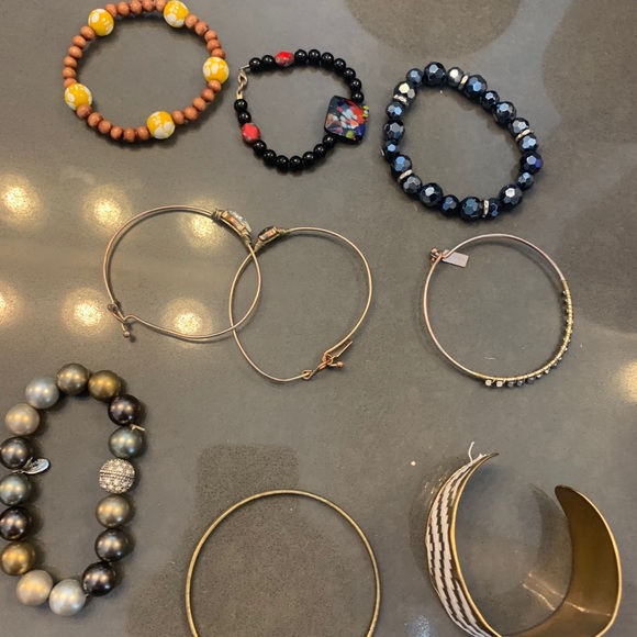 Awesome surprise jewelry box with 10 pieces - Picture 10 of 12